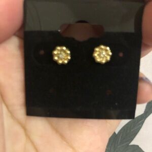 Vintage earrings floral gold toned